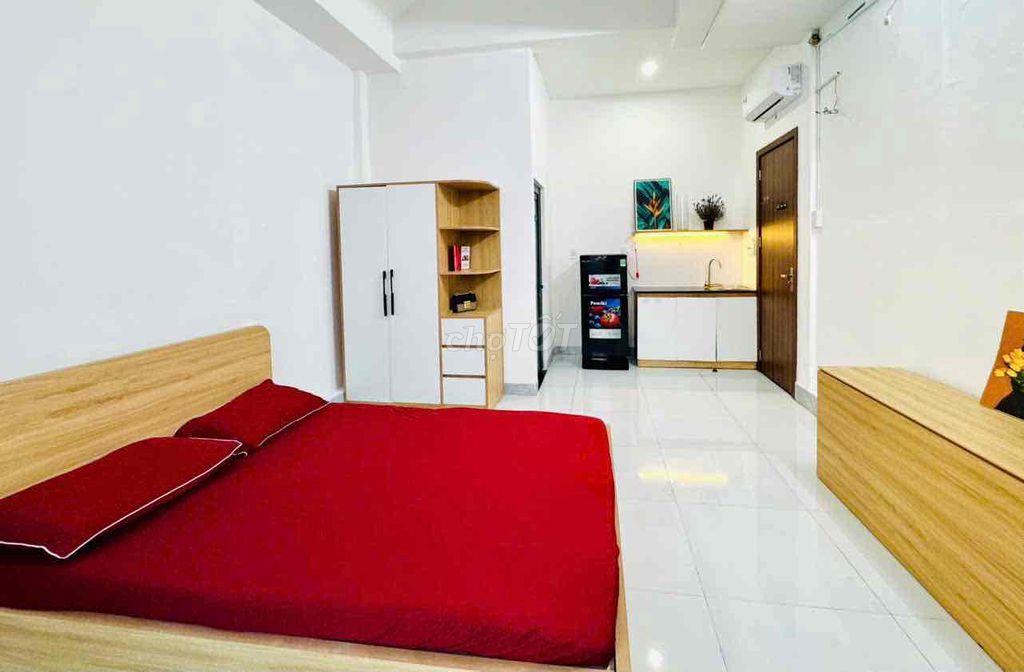 Căn Hộ Mới Khai Trương | Cách ĐH UEH, Văn Hiến Cơ Sở Nguyễn Văn Linn