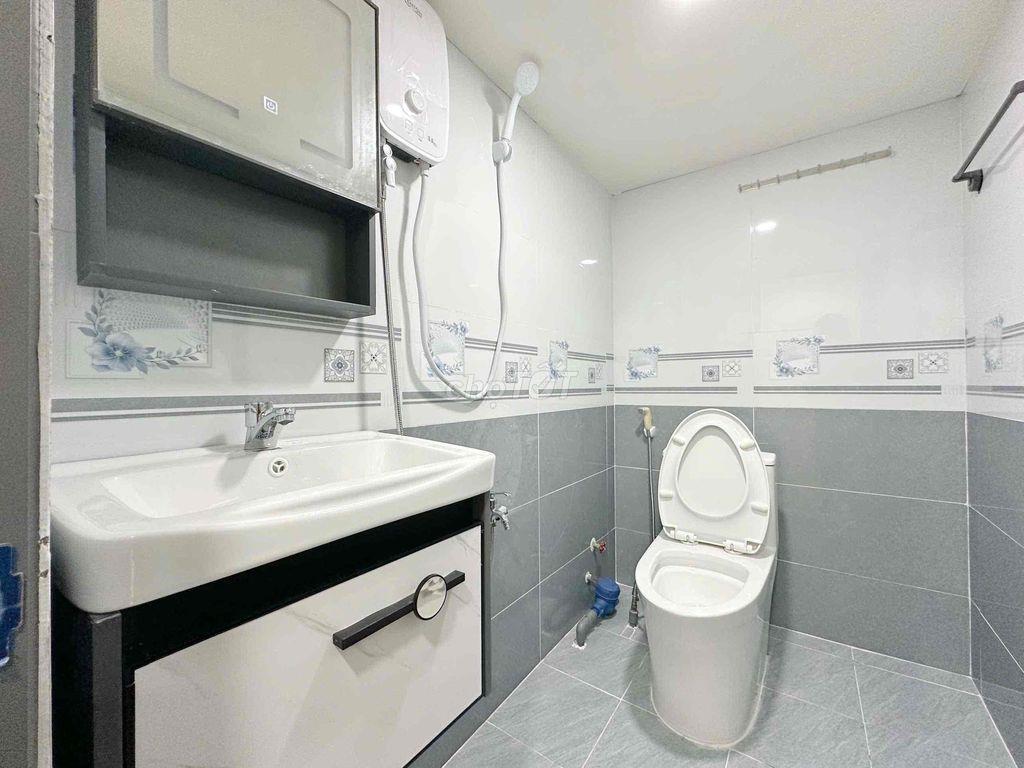 Chủ Vừa Mới Hoàn Thiện Căn Gác Mới Toanh Full Nội Thất Ngay Trung Tâm