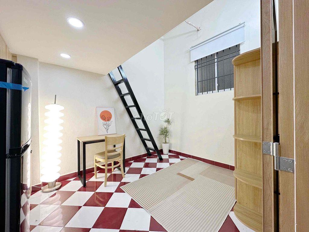 Chủ Vừa Mới Hoàn Thiện Căn Gác Mới Toanh Full Nội Thất Ngay Trung Tâm
