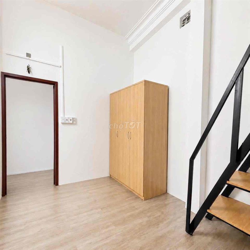 Nguyễn Chí Thanh Q10 - Căn Hộ Duplex Full Nội Thất - Thang máy