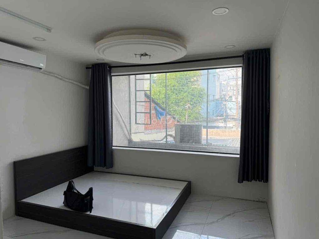 Studio Cửa Sổ Gần ĐH Y Dược TPHCM