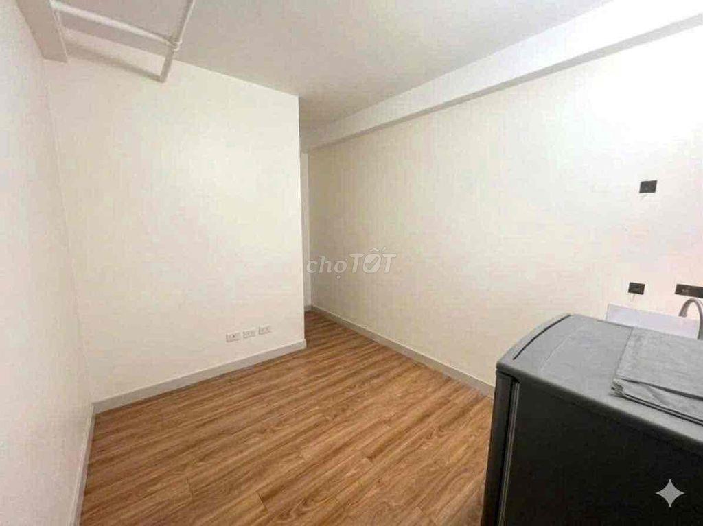 STUDIO FULL NỘI THẤT CỬA SỔ NGAY CƯ XÁ BẮC HẢI Q10