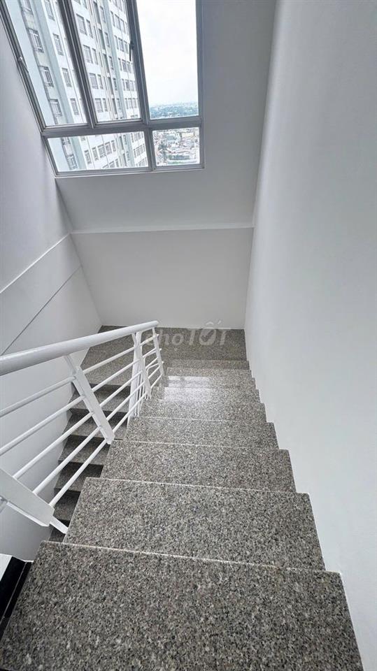 Cho thuê hộ Giai Việt – Duplex thông tầng - 854 Tạ Quang Bửu 