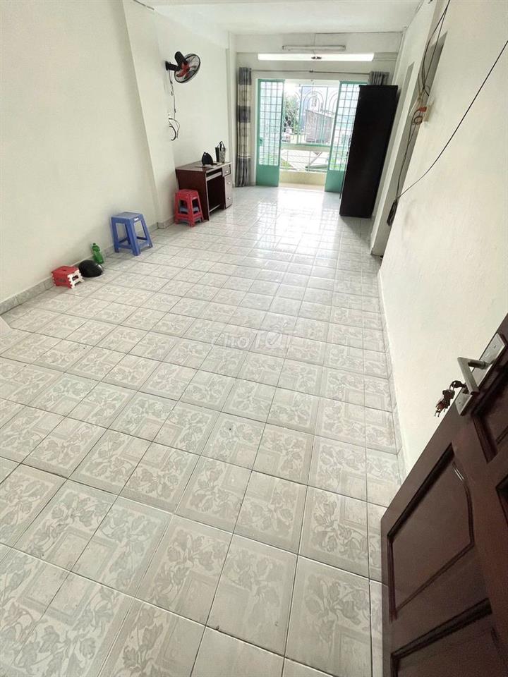 Cho thuê căn hộ chung cư Sư Vạn Hạnh ( tầng thấp ) Q5 – TP.HCM