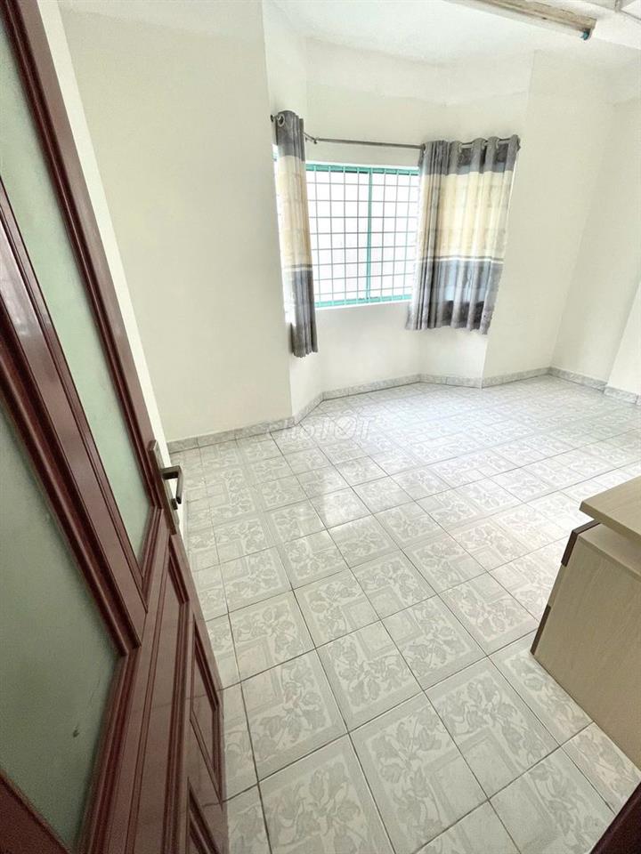 Cho thuê căn hộ chung cư Sư Vạn Hạnh ( tầng thấp ) Q5 – TP.HCM
