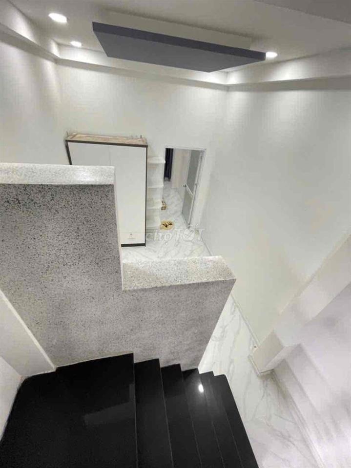 BÁN NHÀ HẺM CHỢ CAO ĐẠT QUẬN 5