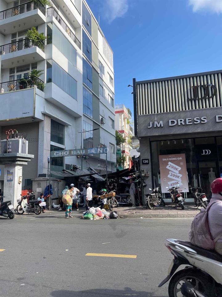 nhà hẽm 1 sẹc, đường Nguyễn Trãi, gần chợ Bàu Sen 50m