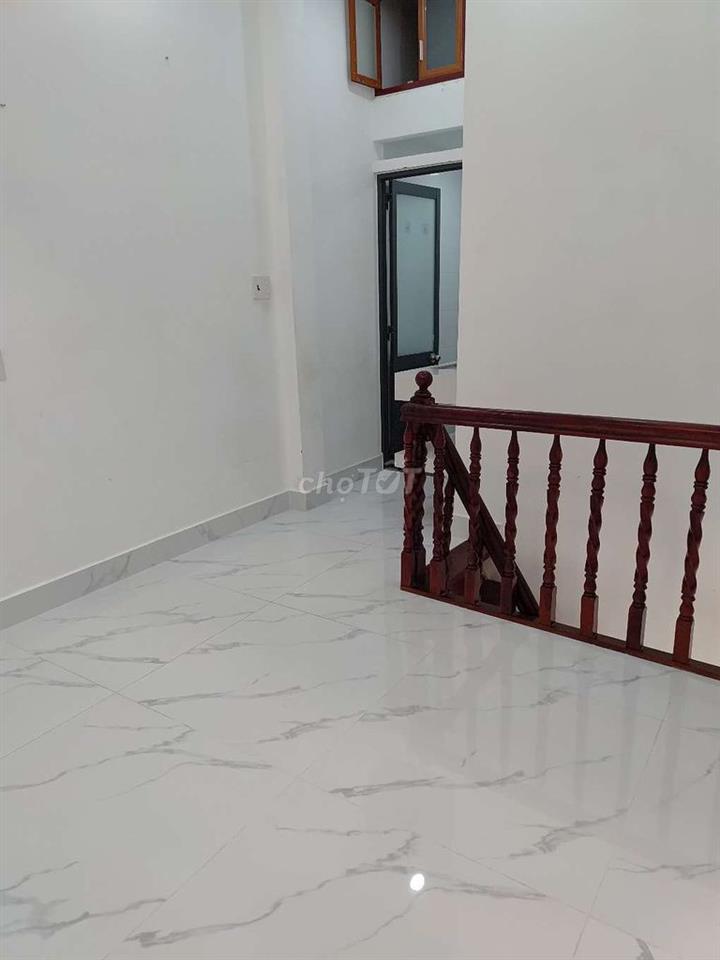 Nhà bán Trần hẻm 572 Hưng Đạo, phường 2, DT: 3,5x7m, giá:2.850 tỷ
