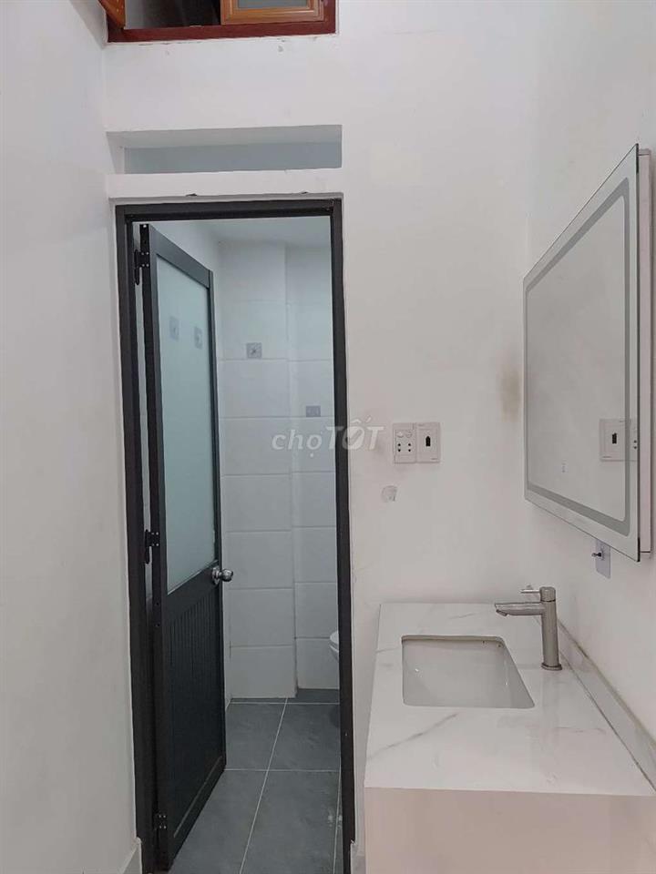 Nhà bán Trần hẻm 572 Hưng Đạo, phường 2, DT: 3,5x7m, giá:2.850 tỷ
