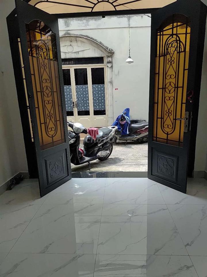 Nhà bán Trần hẻm 572 Hưng Đạo, phường 2, DT: 3,5x7m, giá:2.850 tỷ