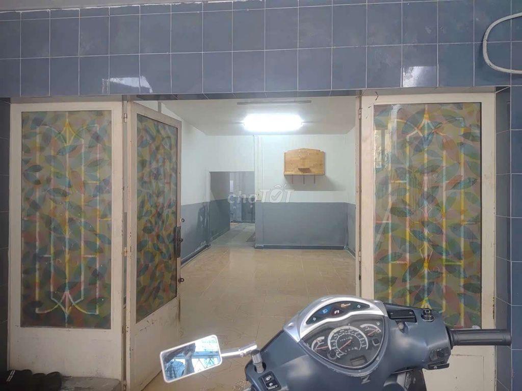 Cho thuê nhà hẻm 216 Dương Bá Trạc, phường 2, quận 8. DT: 6x20m