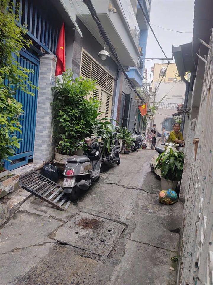 Cho thuê nhà hẻm 216 Dương Bá Trạc, phường 2, quận 8. DT: 6x20m