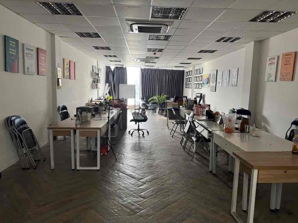 VĂN PHÒNG 90m2  MẶT TIỀN BẠCH ĐẰNG cách SÂN BAY 500m