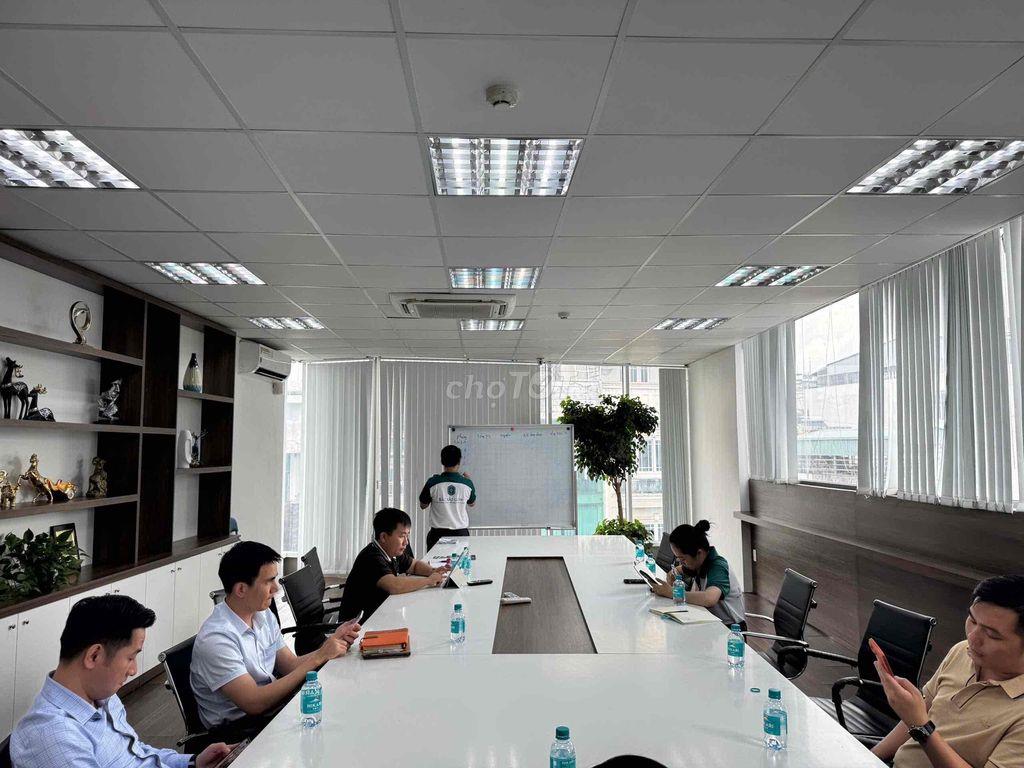 VĂN PHÒNG 90m2  MẶT TIỀN BẠCH ĐẰNG cách SÂN BAY 500m