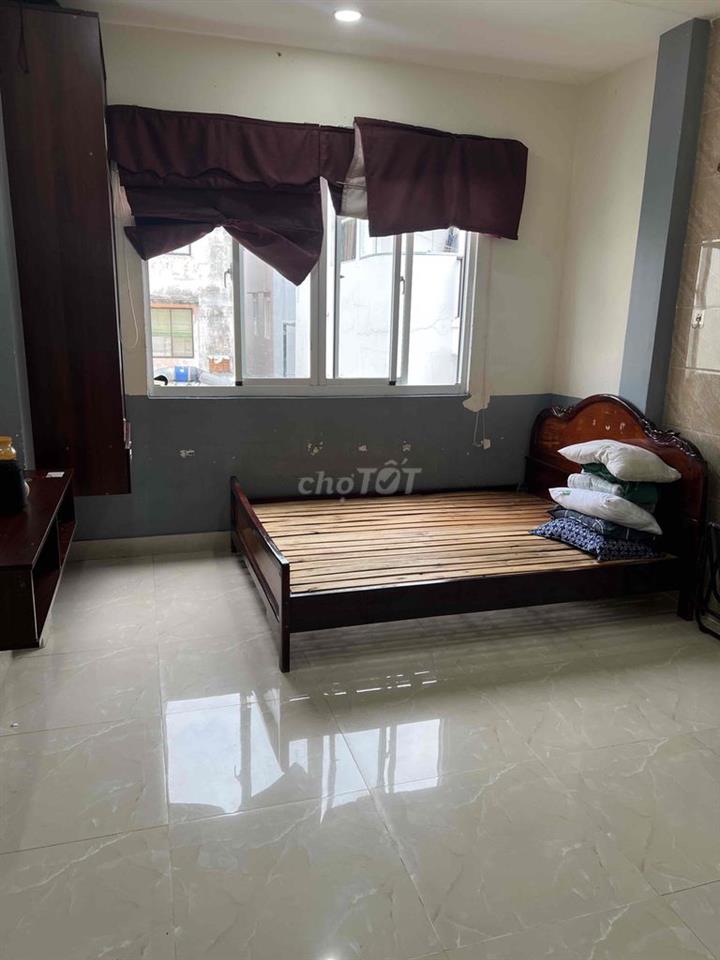 Phòng trọ ban công cửa sổ Ngay lotte Quận 11