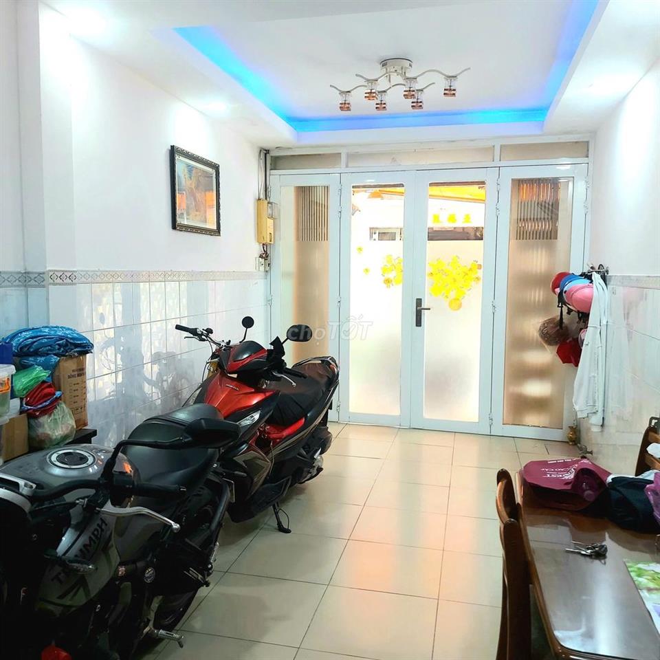 Nhà 124m2, chợ Xã Tây Quận 5, Khu người Hoa sinh sống, Giá 6,5 tỷ