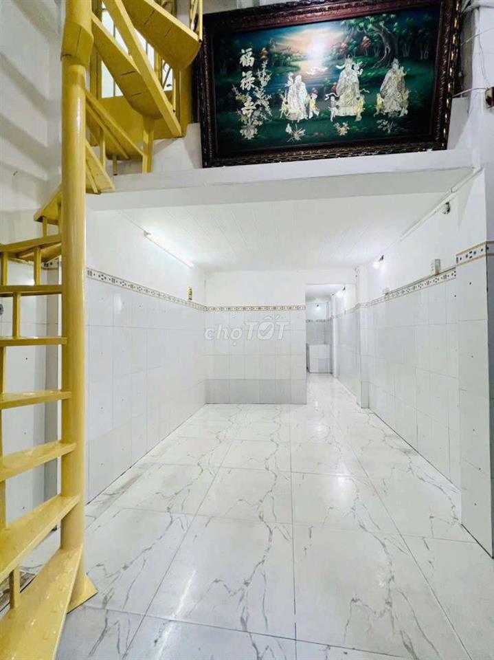 ✅✅ Nhà 2PN ngay Cao Đạt Q.5