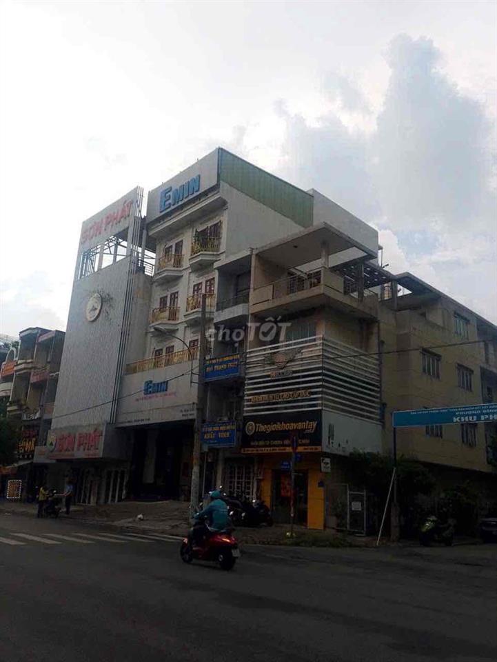 Cho thuê toà nhà ngay trung tâm bình thạnh