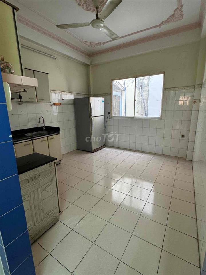 MẶT TIỀN QUẬN 5 - CHO THUÊ NHÀ NGUYÊN CĂN, SAU LƯNG BV CHỢ RẪY