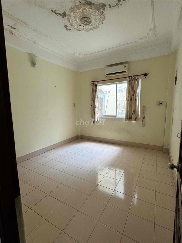 MẶT TIỀN QUẬN 5 - CHO THUÊ NHÀ NGUYÊN CĂN, SAU LƯNG BV CHỢ RẪY