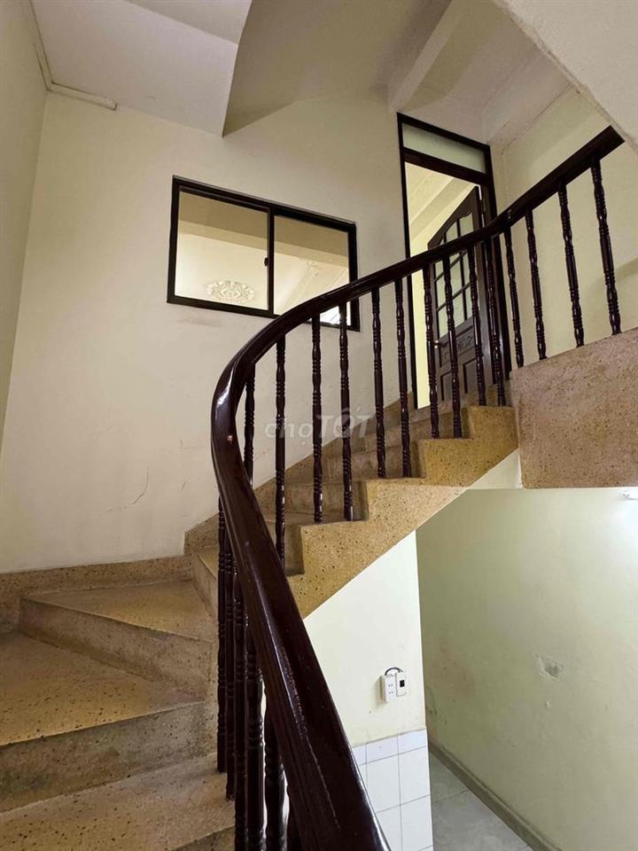 MẶT TIỀN QUẬN 5 - CHO THUÊ NHÀ NGUYÊN CĂN, SAU LƯNG BV CHỢ RẪY