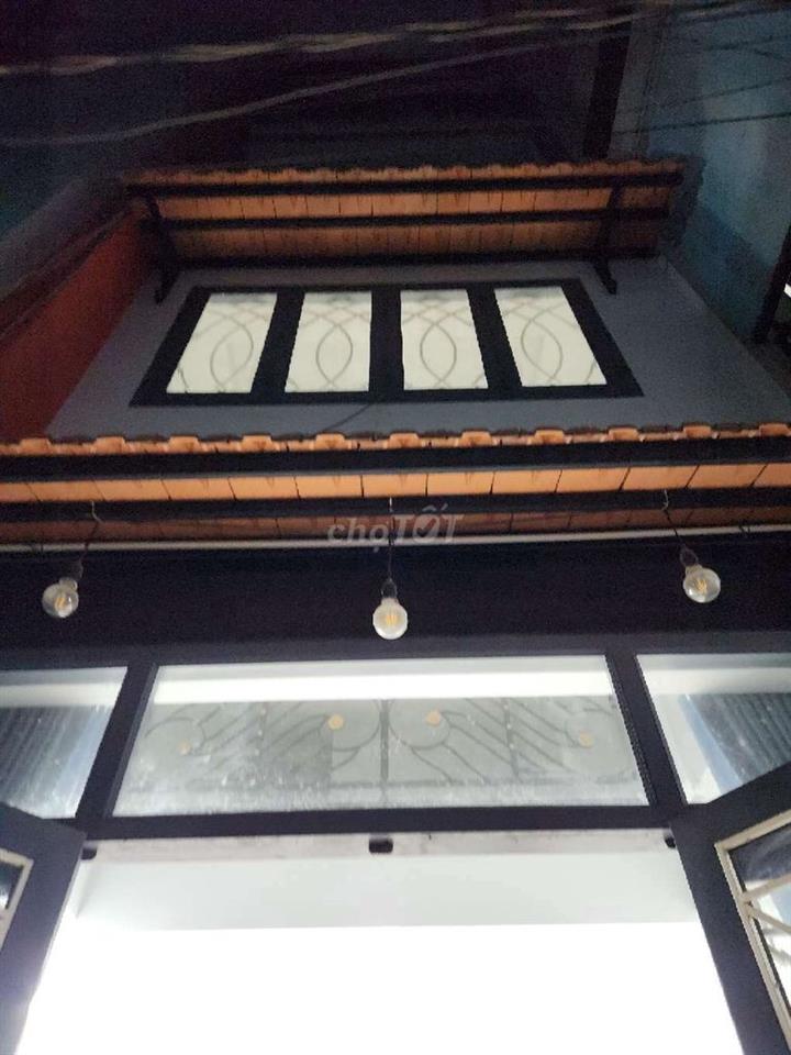 cho thủe nhà