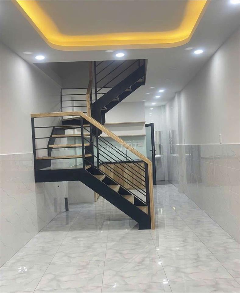 Cho thuê Nhà phố cực xinh góc Nguyễn Trãi Trần Bình Trọng quận 5