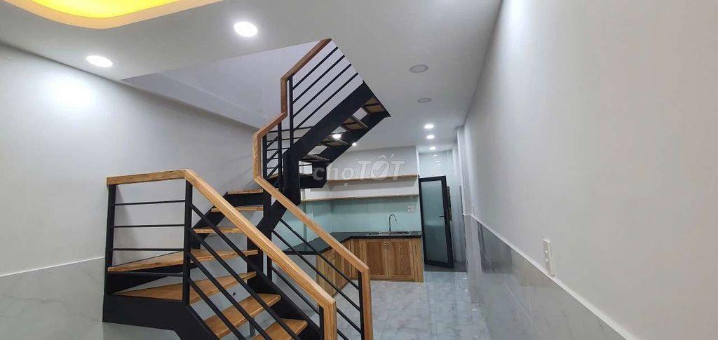 Cho thuê Nhà phố cực xinh góc Nguyễn Trãi Trần Bình Trọng quận 5