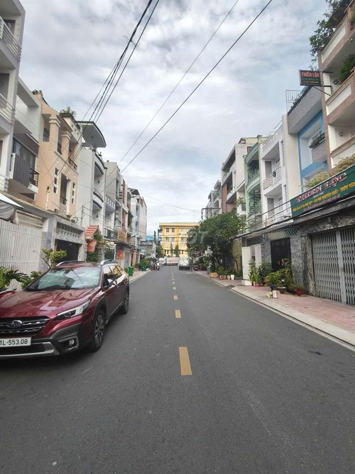 Nhà mặt tiền đường kinh doanh khu bình phú