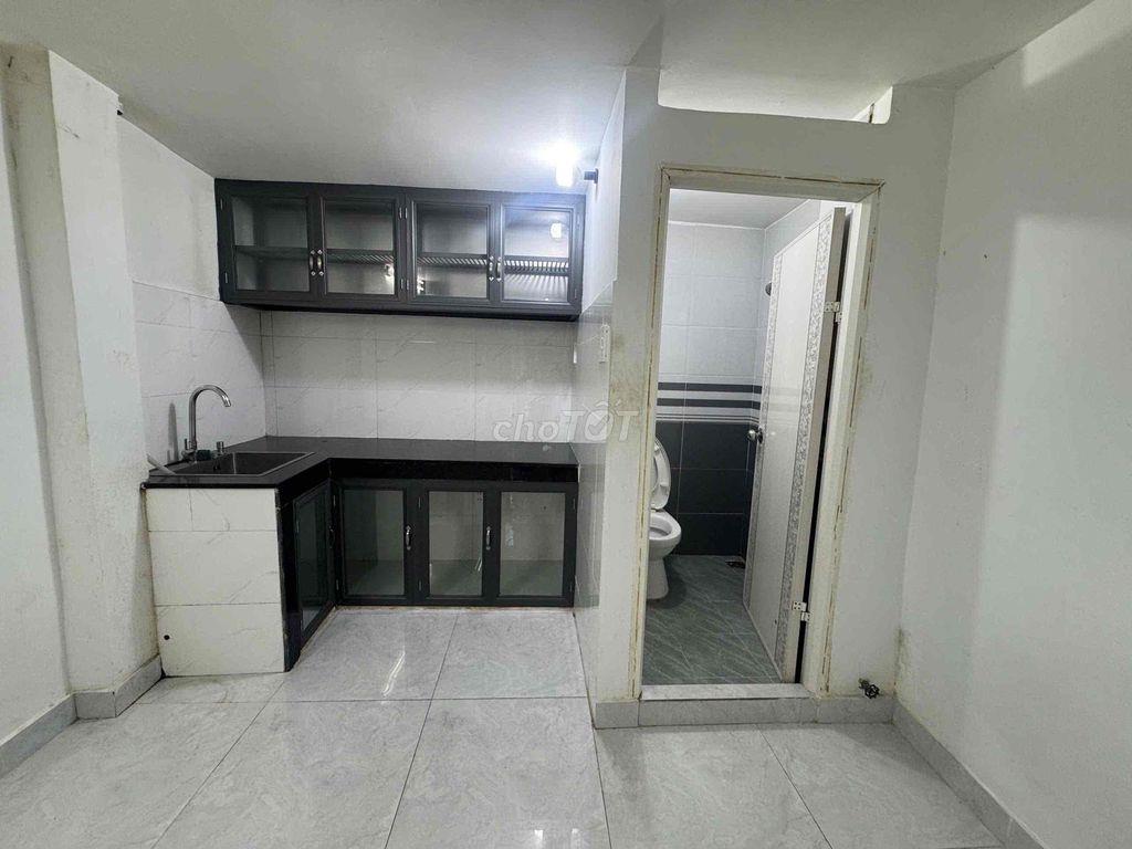 (Đã cho thuê)Cho thuê nhà hẻm 835/38N Trần Hưng Đạo,P1,Q5