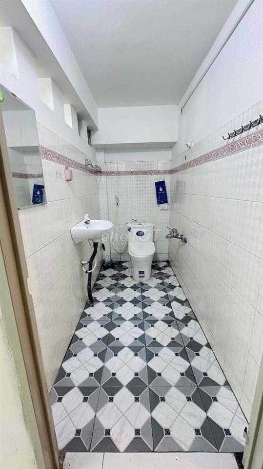 cần cho thuê mặt bằng ngay góc ngã 3 trần hưng đạo và học lạc