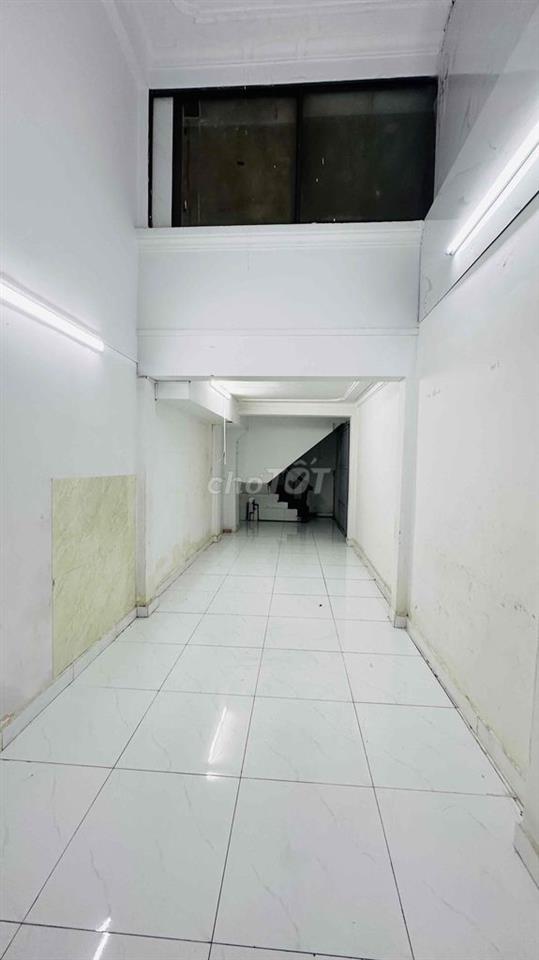 cần cho thuê mặt bằng ngay góc ngã 3 trần hưng đạo và học lạc