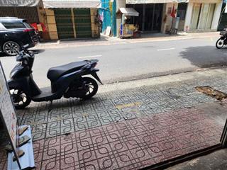 share mb vỉa hè bán đồ ăn sáng nhẹ