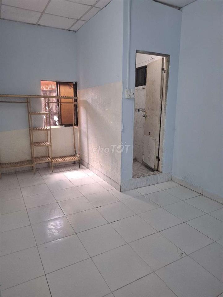 Phòng cho thuê 10 -16m2,nguyên tri phuong f5q5