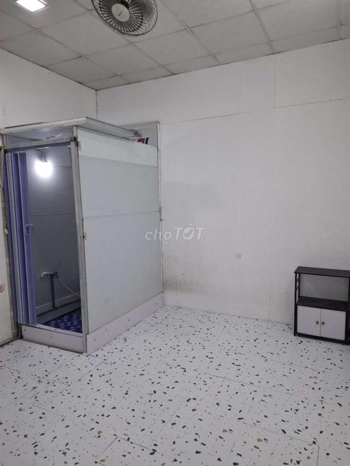 Cho thue phog tro 800-1tr5,chinh chu,