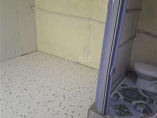 Cho thue phog tro 800-1tr5,chinh chu,