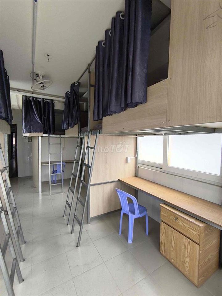 KTX sinh viên ngay Đại học Y dược TP HCM (quận 5 cũ)