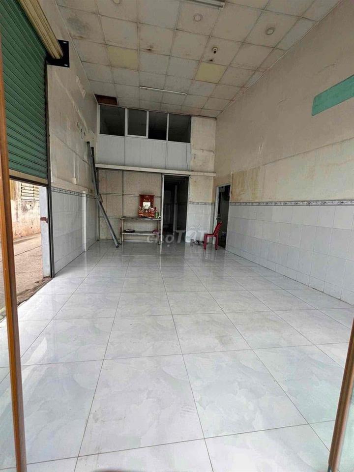 Cho thuê mặt bằng căn góc 2 mặt tiền Huỳnh Tấn Phát phường Tân Phú Quậ