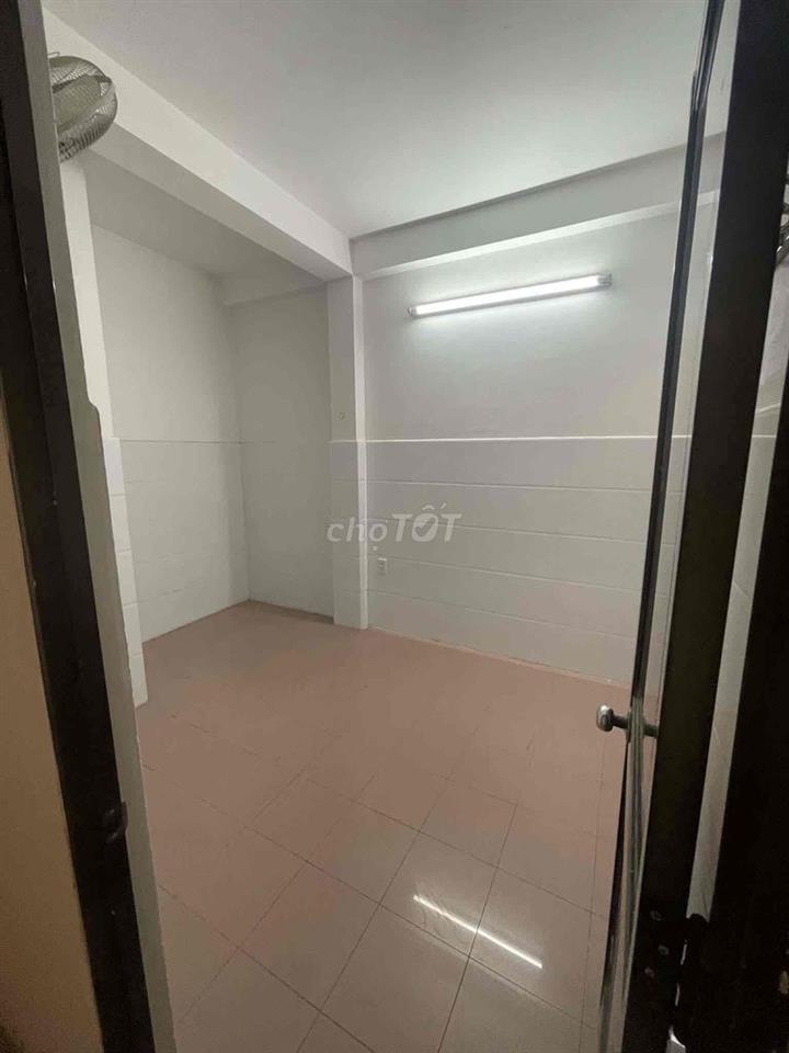 Phòng trọ Nữ gần ĐH Sư Phạm, ĐH Sài Gòn