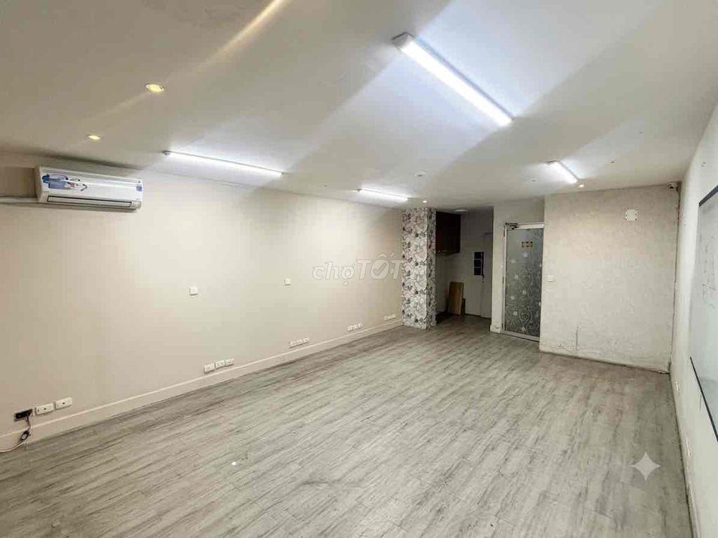 PHÒNG TRỌ LỚN MẶT TIỀN QUẬN 5 GIÁ RẺ