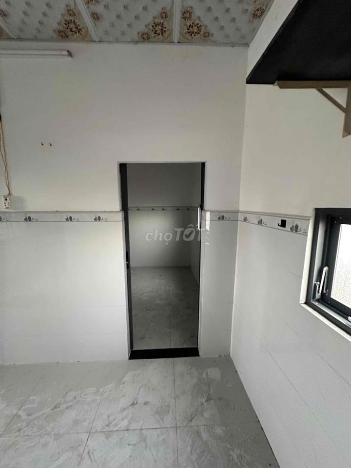 Căn hộ mới xây thoáng mát sạch đẹp, phù hợp cho hộ gia đình nhỏ 3-4 ng
