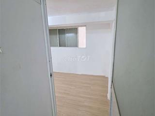 cho sv nữ hoặc nữ thêu phòng