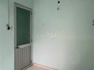 Phòng cho thuê ngay trung tâm Quận 5