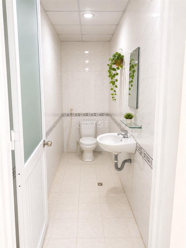 CHONG CHÓNG PHÒNG ĐẸP, GIÁ TỐT – RỘNG 28-30M² – XE MIỄN PHÍ!