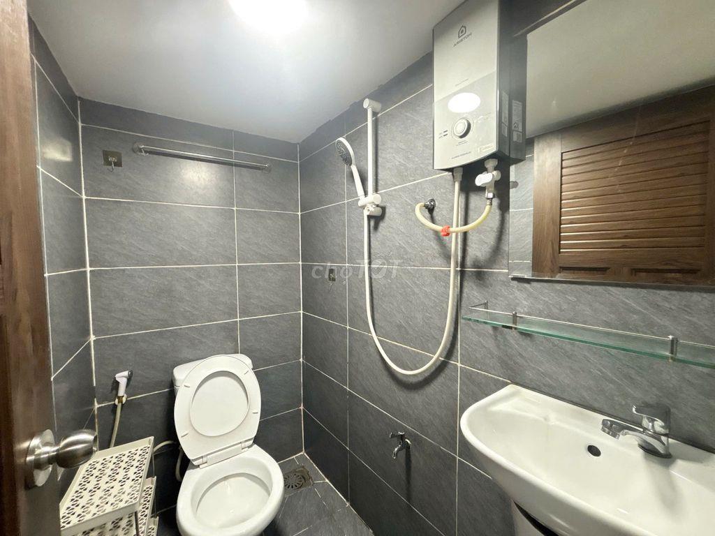 DUPLEX GÁC Q6 FULL NT SÁT ĐẠI HỌC MỞ, ĐẠI LỘ VÕ VĂN KIỆT, QUẬN 5 