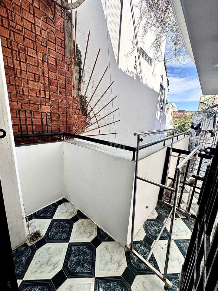 DUPLEX GÁC Q6 FULL NT SÁT ĐẠI HỌC MỞ, ĐẠI LỘ VÕ VĂN KIỆT, QUẬN 5 