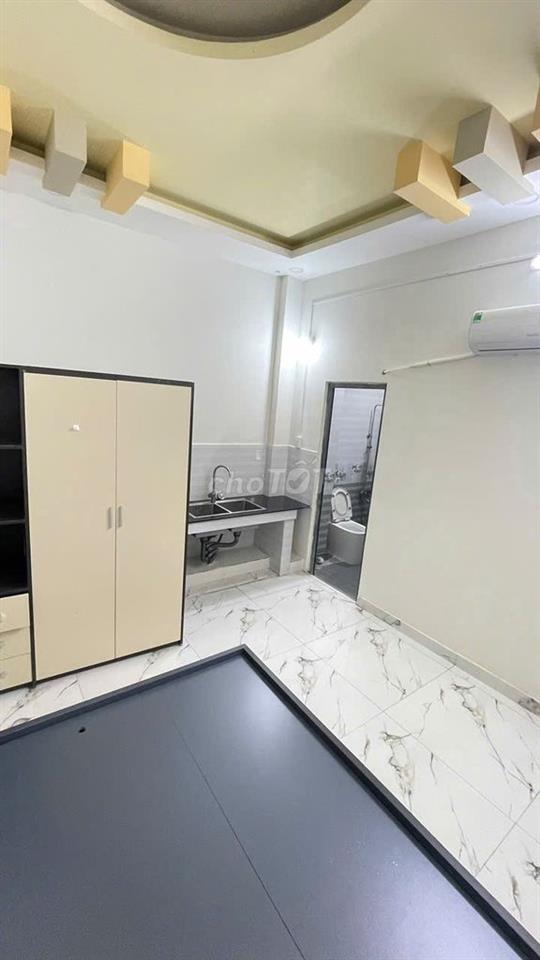 Q6 TRỐNG SẴN ĐANG CHO THUÊ GIÁ TỐT NHÀ CÓ THANG MÁY