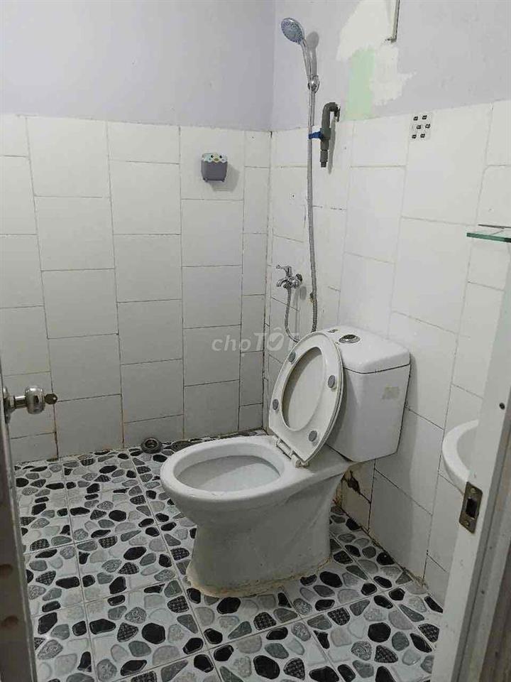 Cho thuê phòng trọ gần siêu thị Mega, ngã tư địa chất