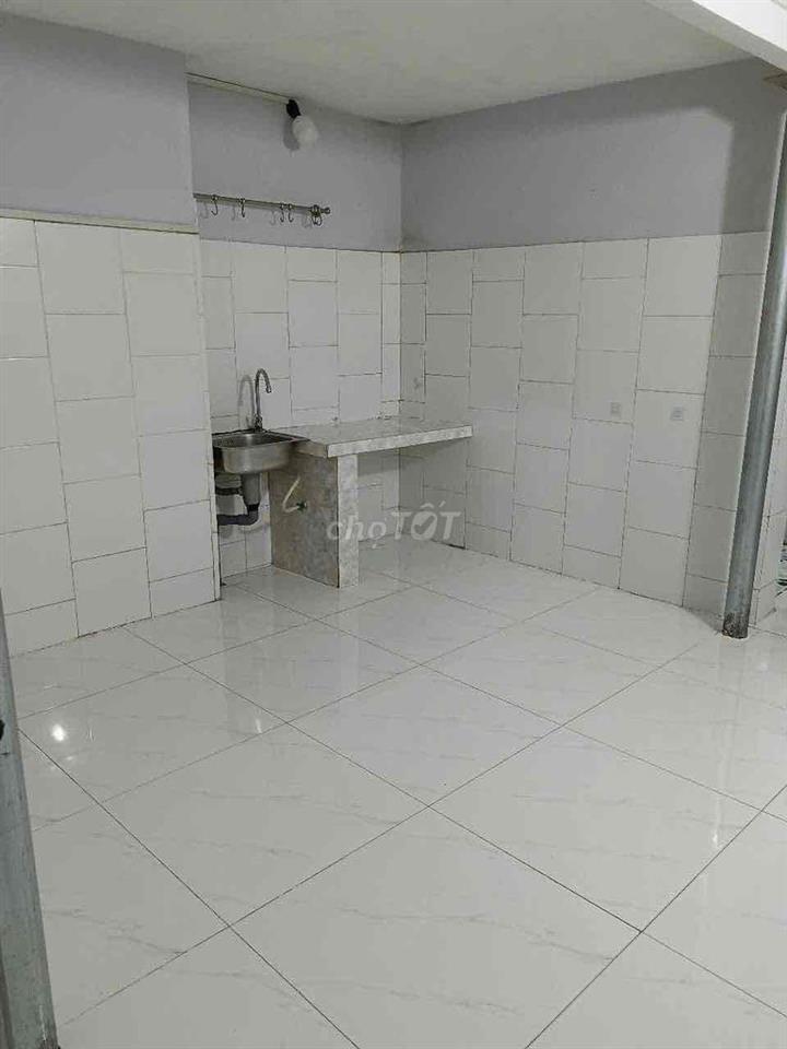 Cho thuê phòng trọ gần siêu thị Mega, ngã tư địa chất