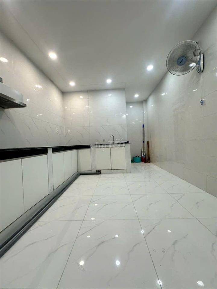 Phòng 3tr6 Nguyễn Trãi trung tâm (Q5) giá rẻ